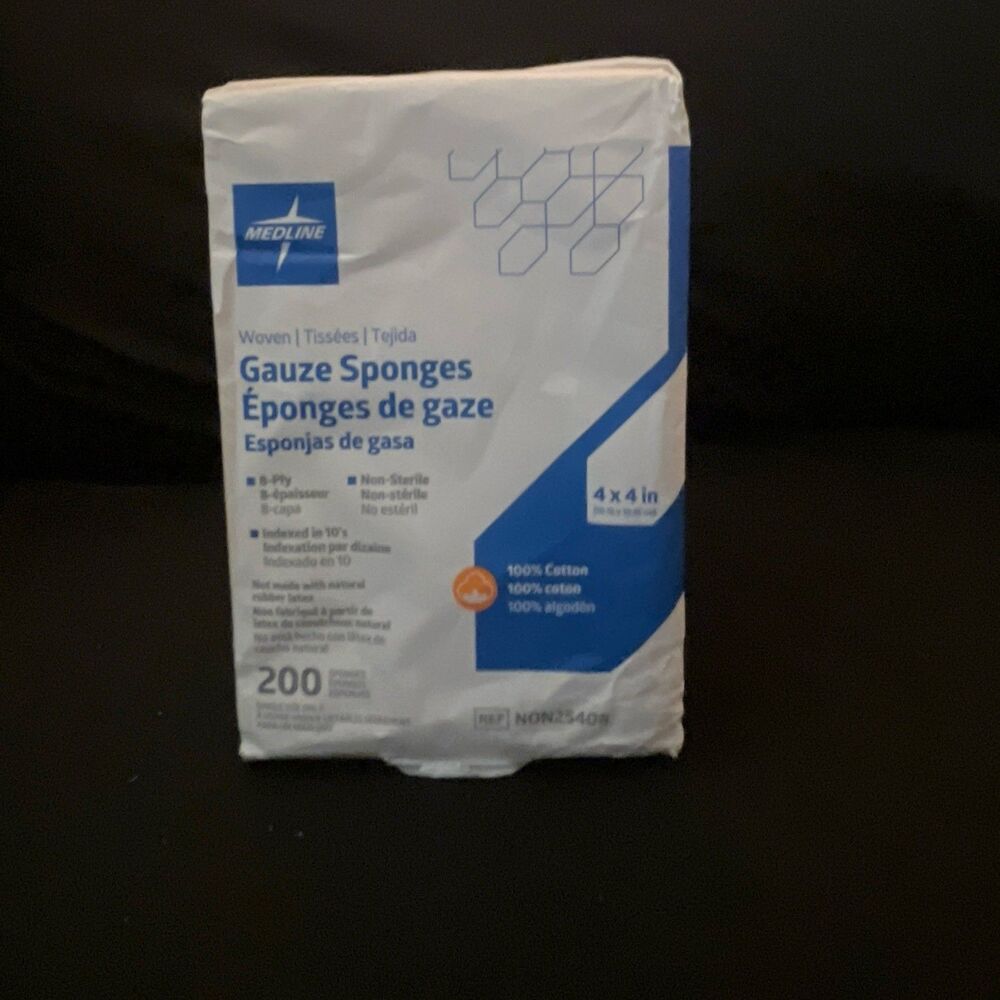 Medline Non-Sterile 8-Ply Cotton Gauze Sponges 4x4in Square NON25408